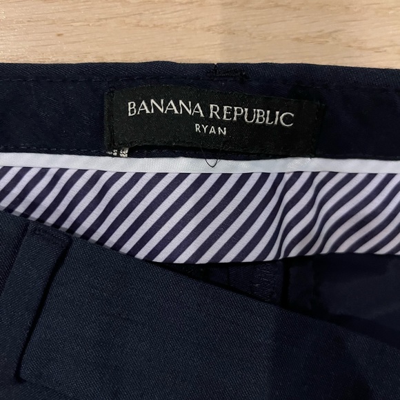 Banana Republic Navy Ryan Pant Side 0P - Picture 2 of 5